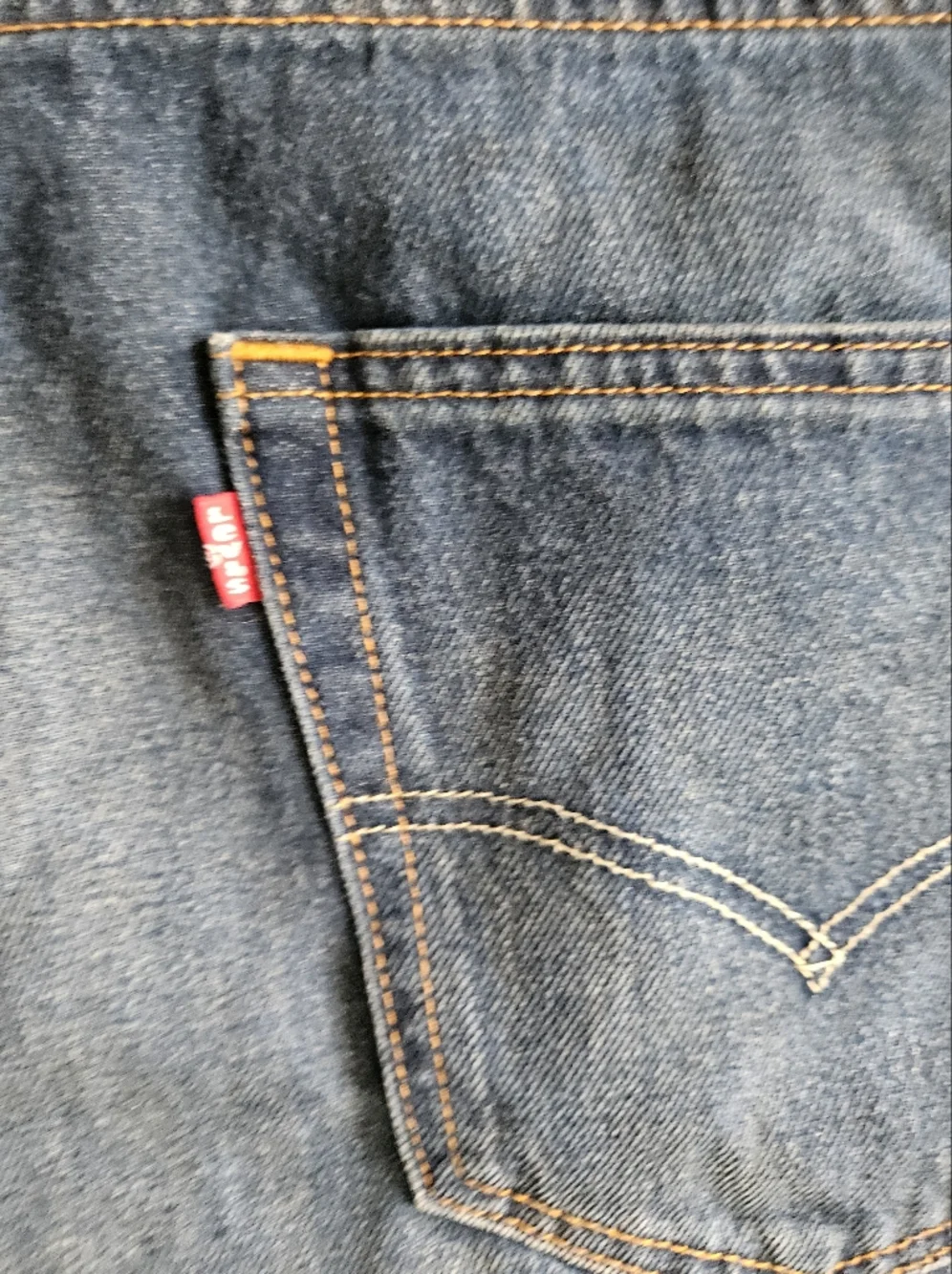 Levi's 569 Men's Dark Blue Denim Jean Shorts Size 40